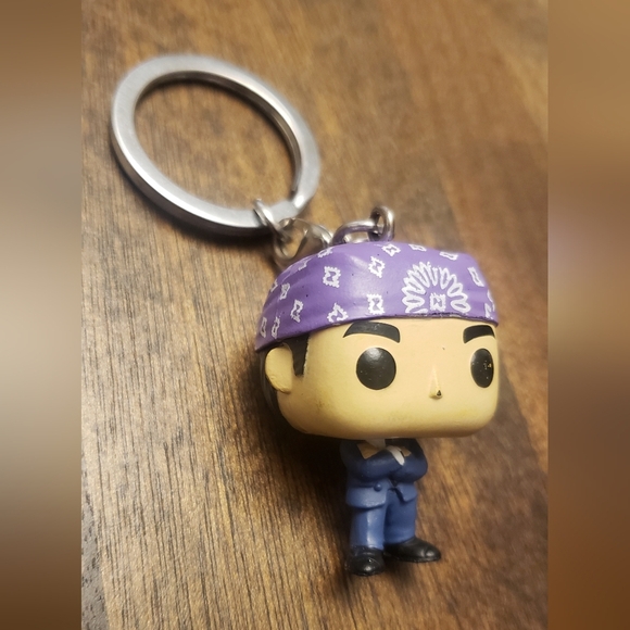 Funko Prison Mike Purple Bandana Keychain - Picture 2 of 7